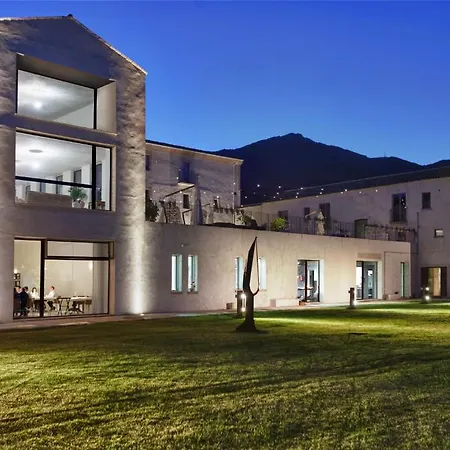 아파트 Casadonna Reale